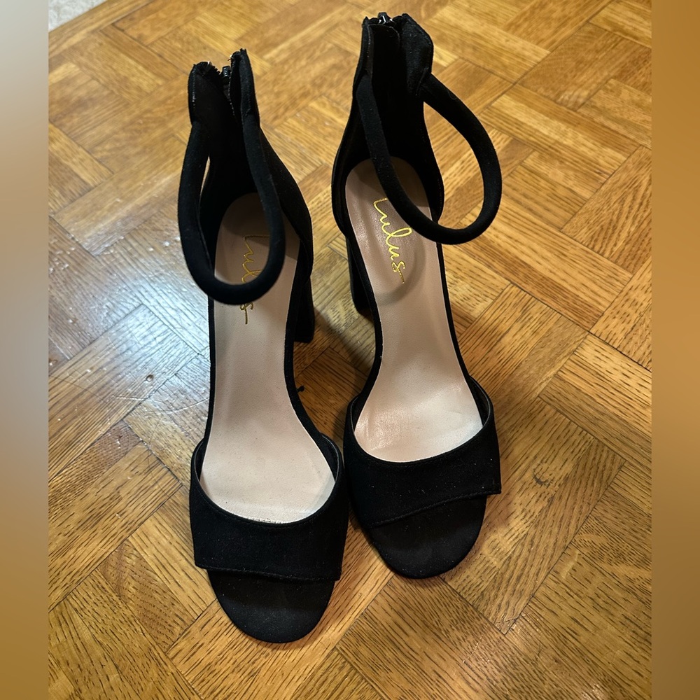Lulu's Elegant Black Heels